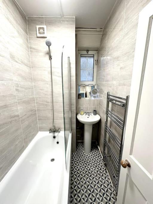 Quirky 3 Bedroom Flat In Shoreditch Londra Exterior foto